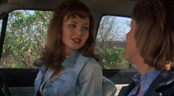 Bahwa billy syahputra akan mempersuntik elvie caroline. Confessions of... the Ladies list