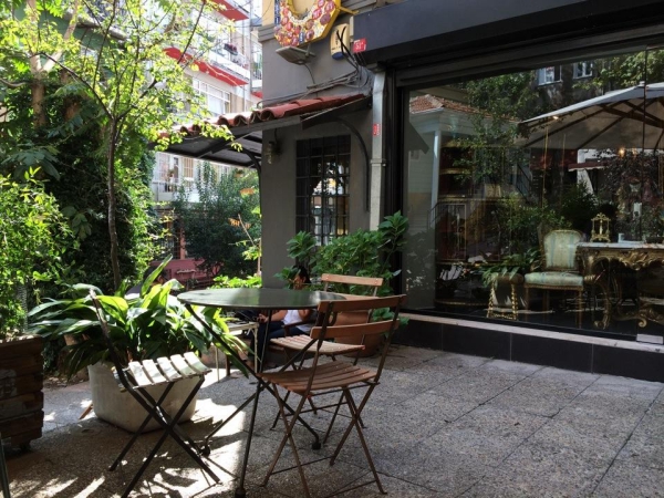 Ankara Bahceli Havuzlu Mekanlar