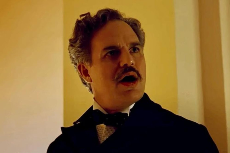 Mark Ruffalo en la película "Pobres criaturas"