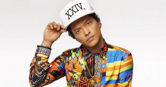 Celebrities Shocked by Women's Scam Stories Bruno mars