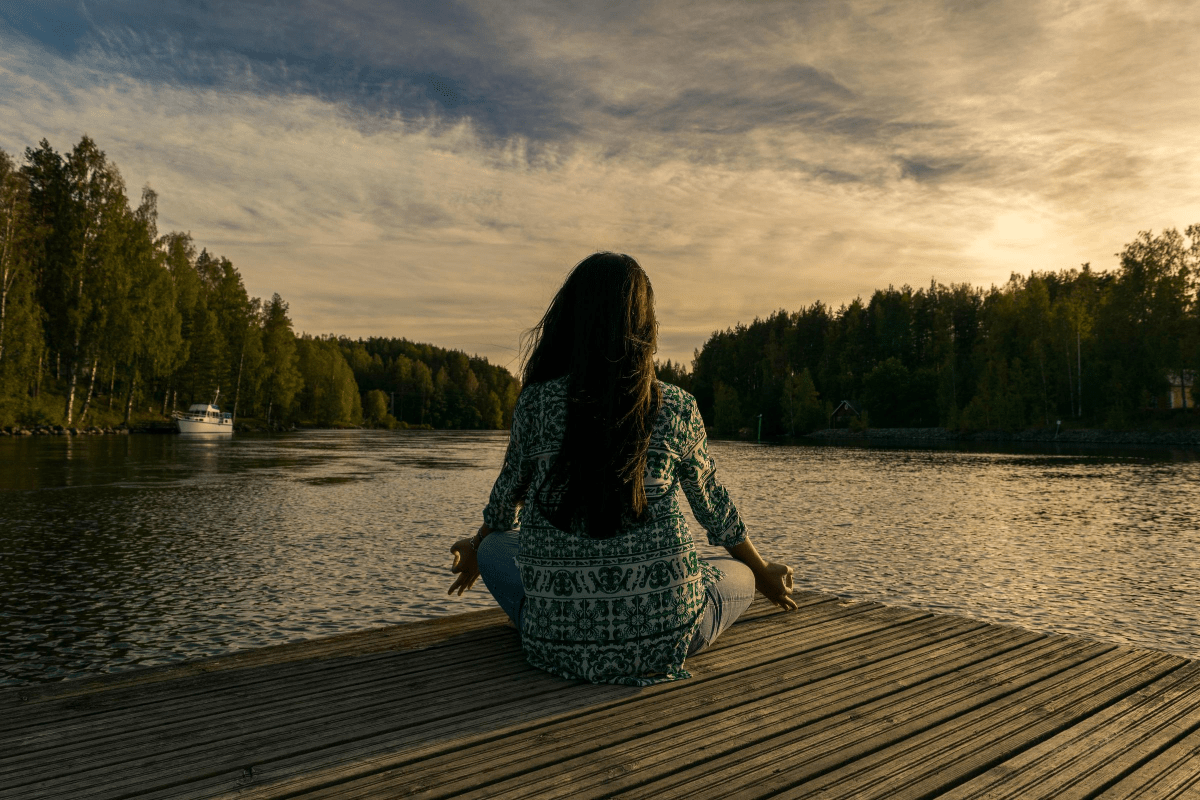 How to create happy positive emotions by easy self-help and mindfulness