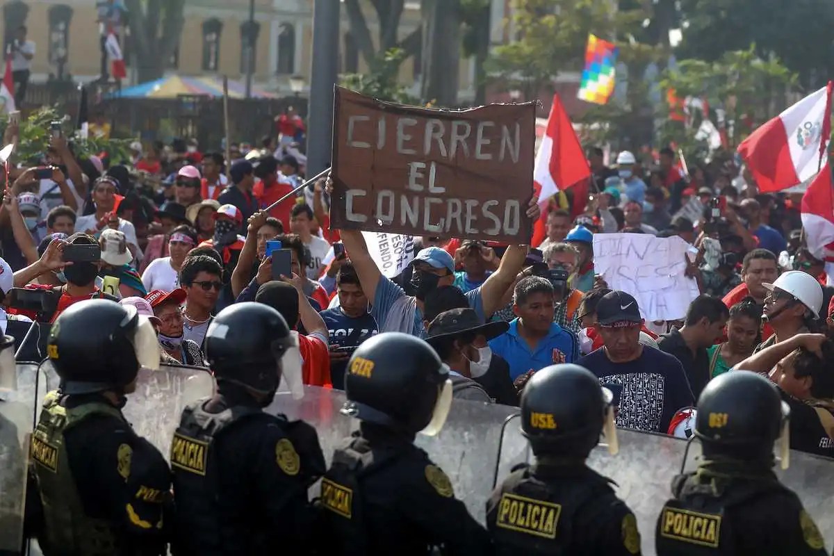 Peru: Government and Congress Defy People's Condemnation