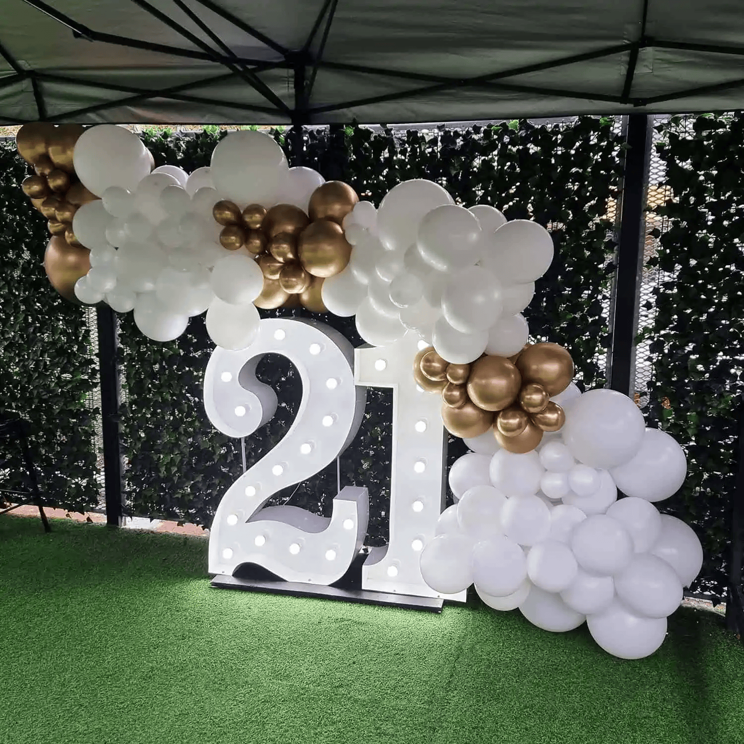 Balloon Garland & Light up Numbers — photo 6