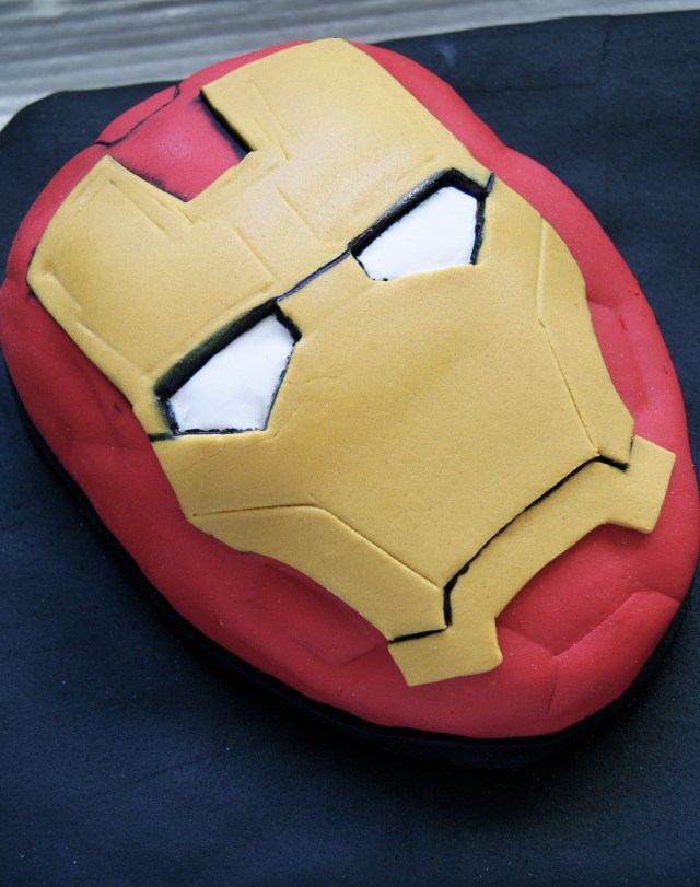 Im gegensatz dazu werden ältere cockpits … Idee Fur Einen Iron Man Kuchen