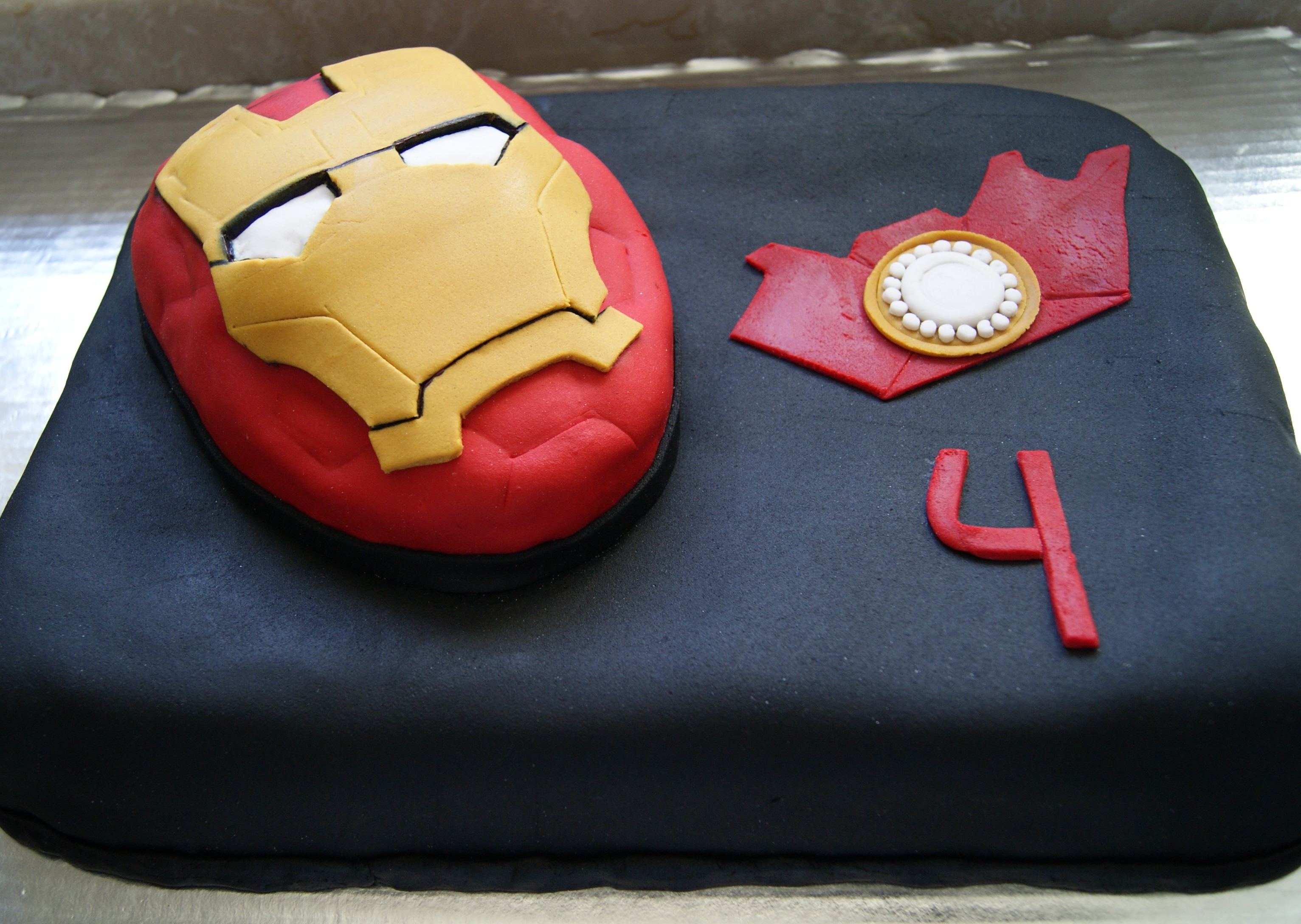 Iron Man Cake Design Images Iron Man Birthday Cake Ideas
