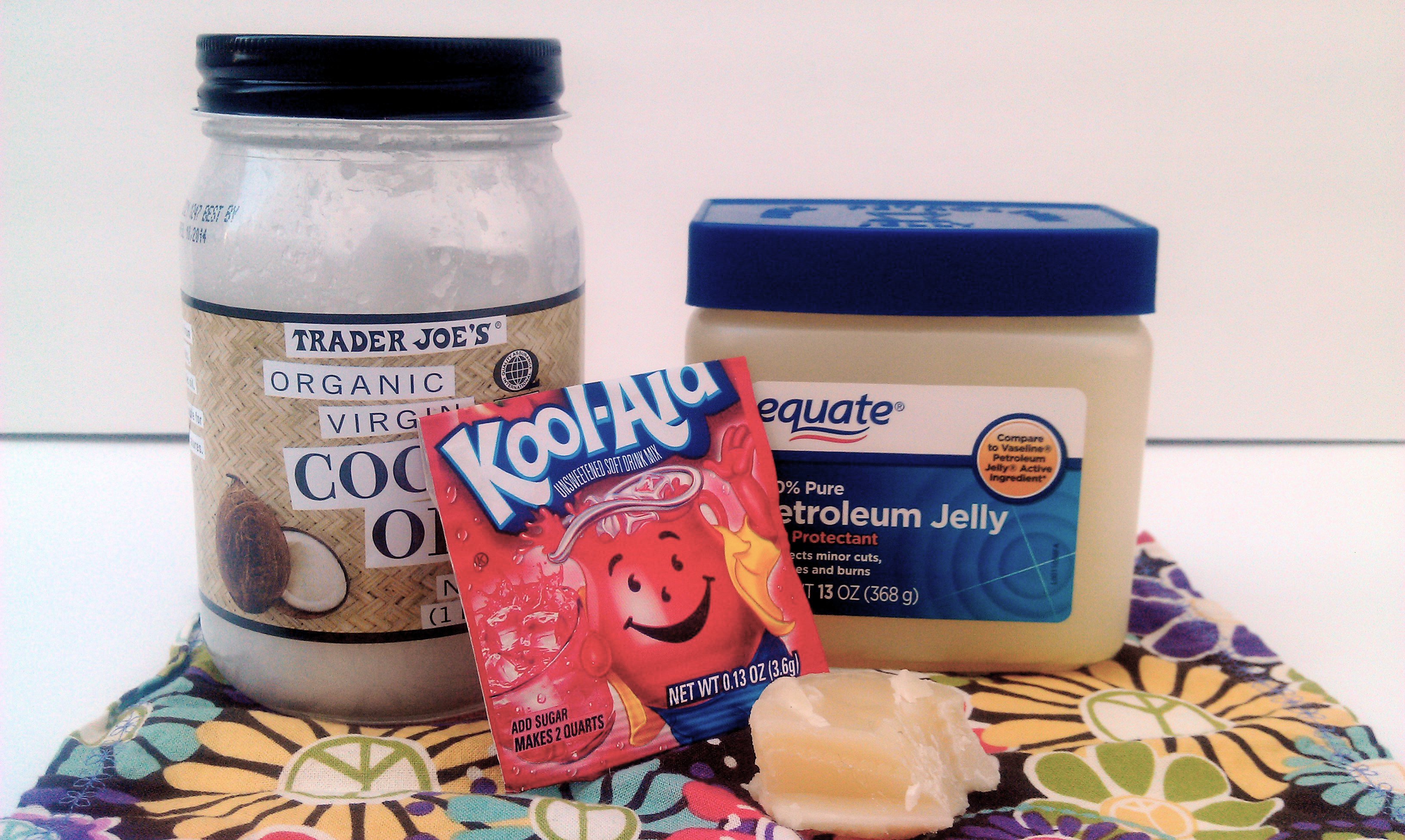 Try this colorful lip gloss made with just two ingredients: Diy Lip Gloss Littlewillowtree