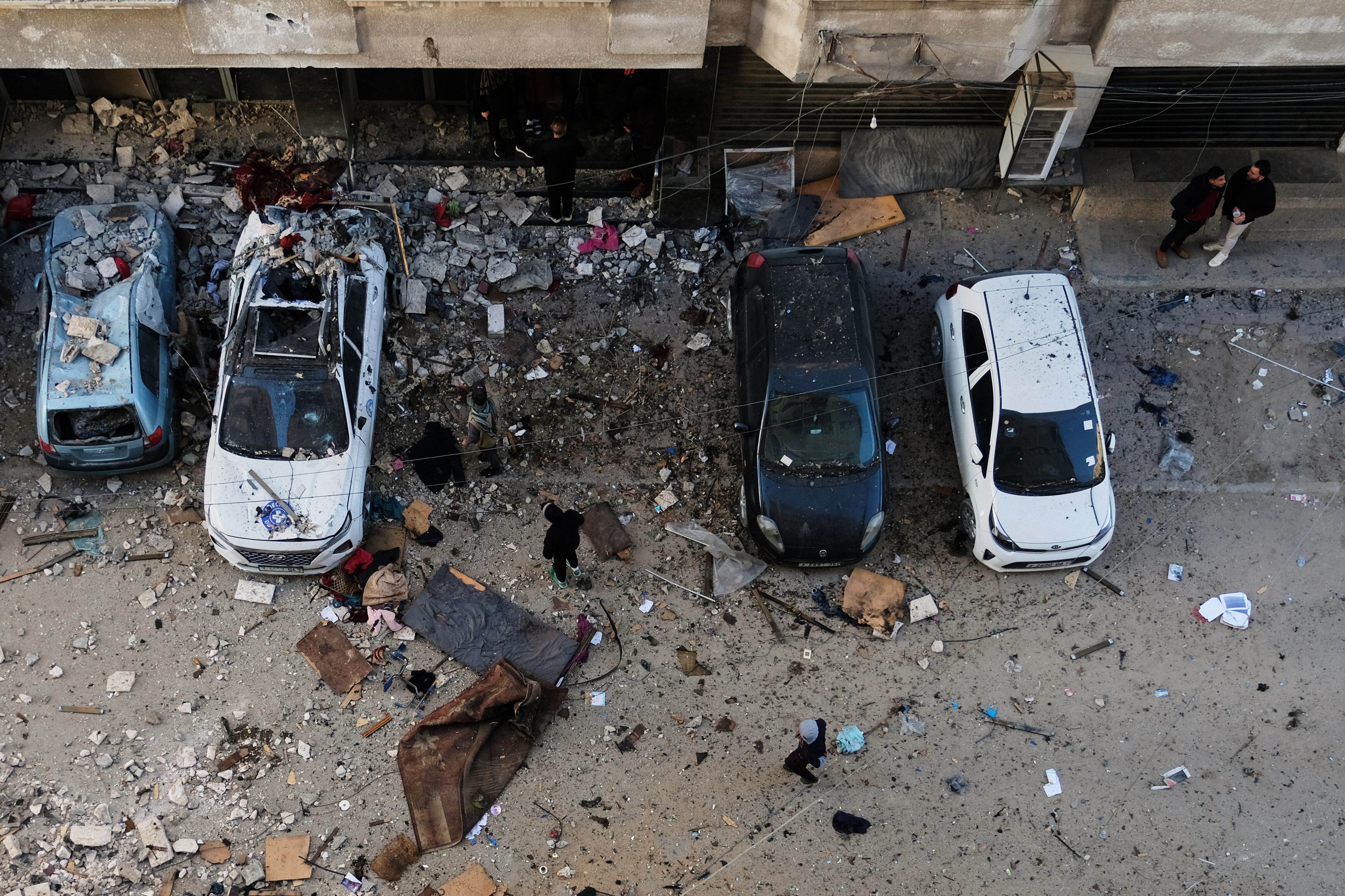 Gaza Crisis: 26 Palestinians Killed in Israeli Strikes, Ceasefire Violations (2026)