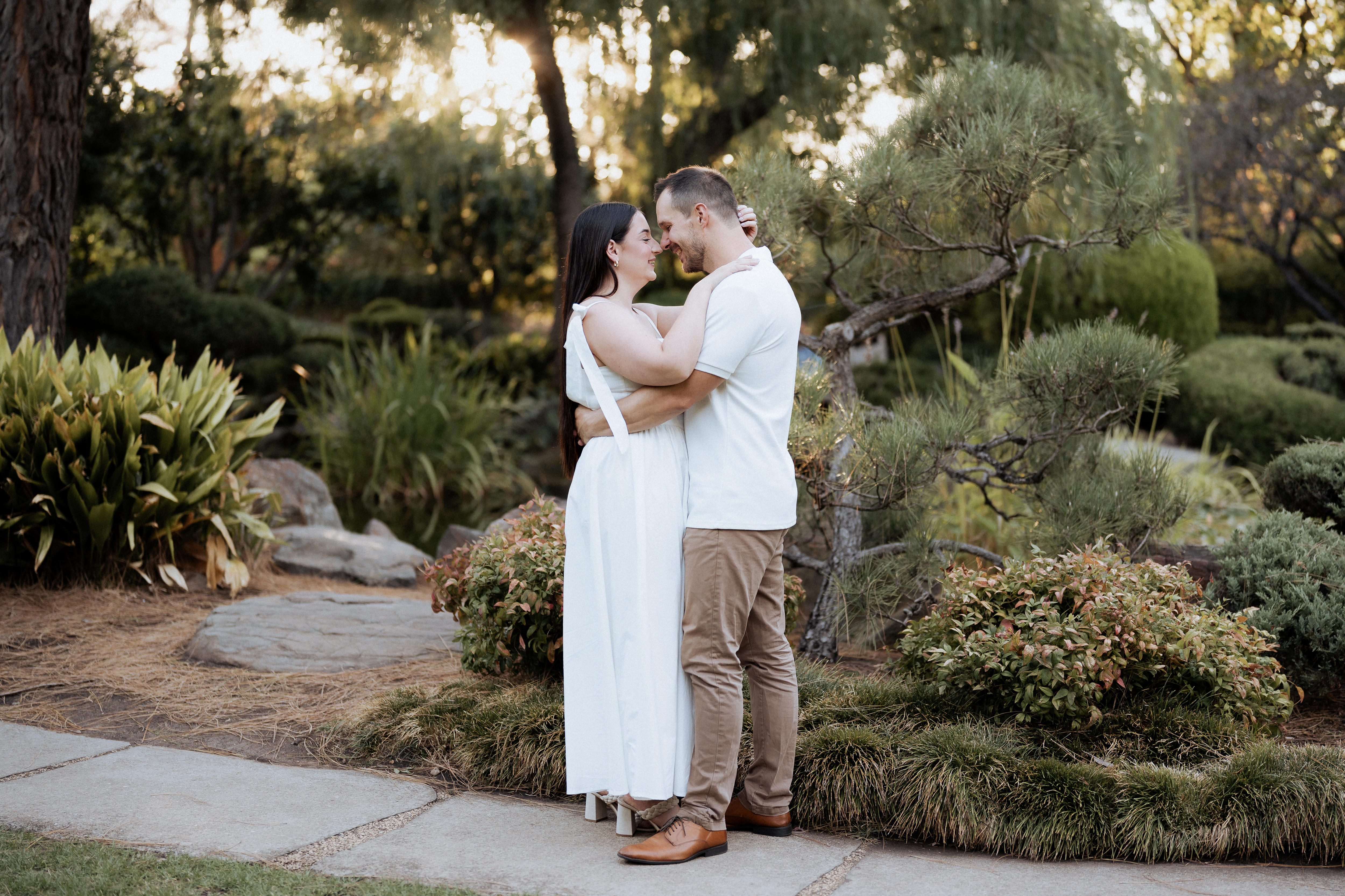 Adelaide Couples' Wedding Plans Derailed: Ondeen Closure Leaves Brides in a Bind (2026)