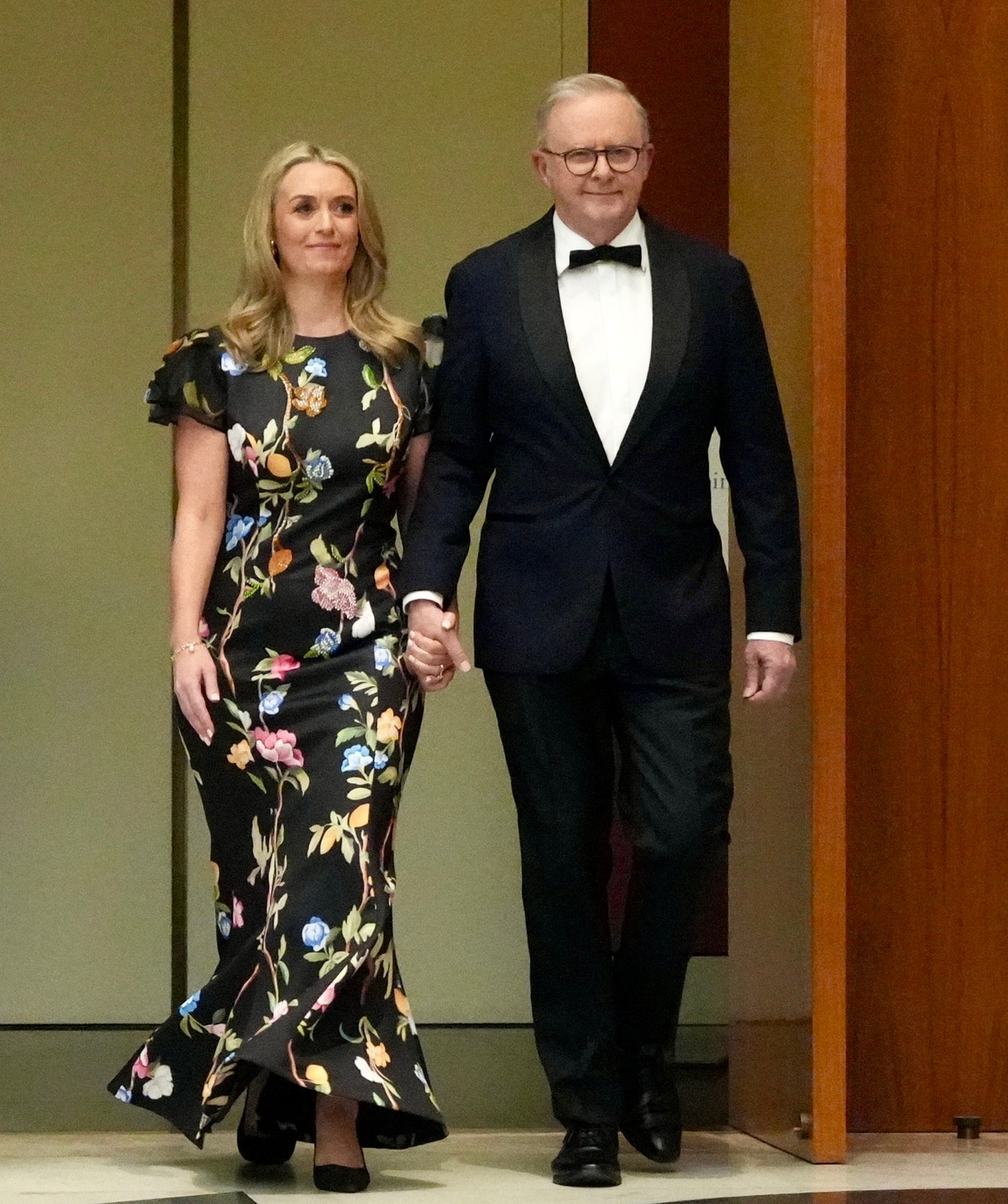 Man Spends $16k to Play Tennis with PM Albanese: Tax Grudge or Charity? (2026)