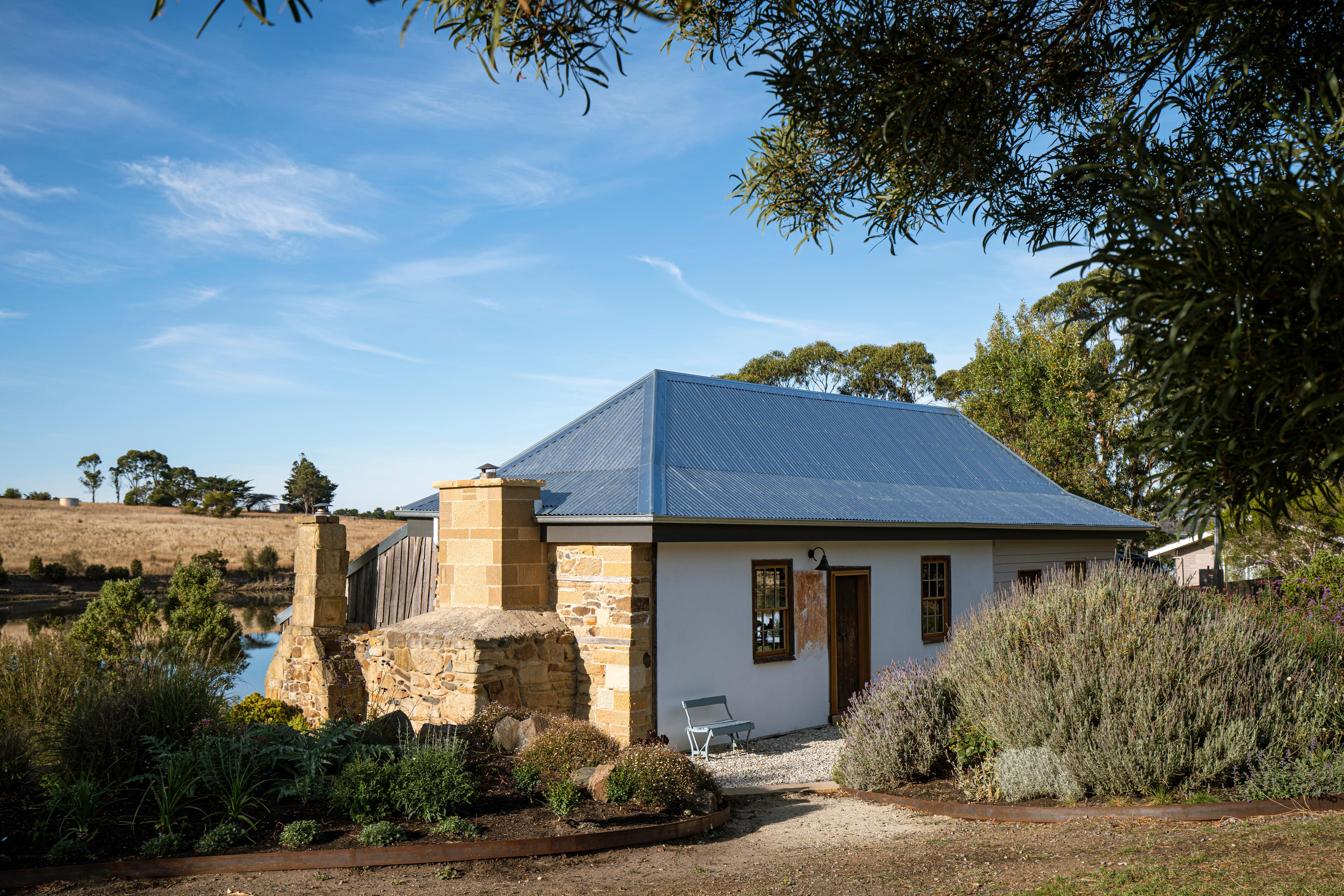 Outdoor Renovation Ideas on a Budget: Maximize Your Space, Minimize Costs (2026)