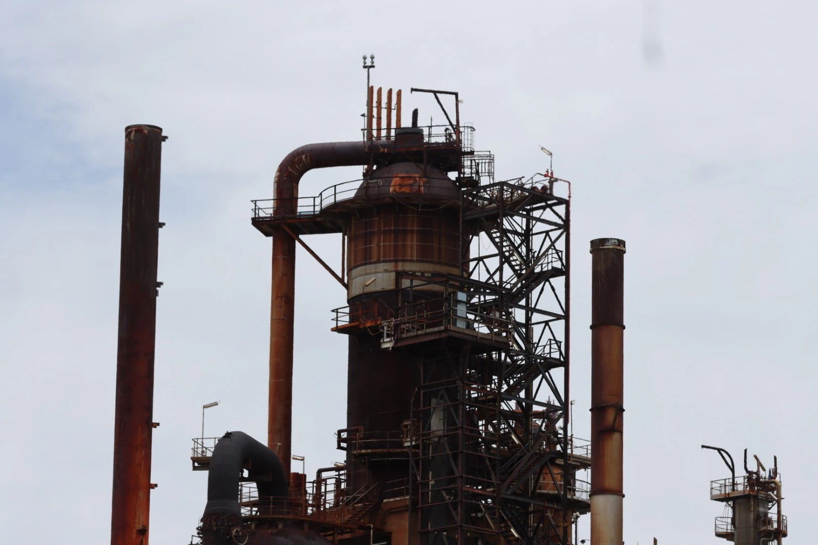 Australia's Fuel Security: The Importance of Last Two Refineries Amid Global Disruptions (2026)
