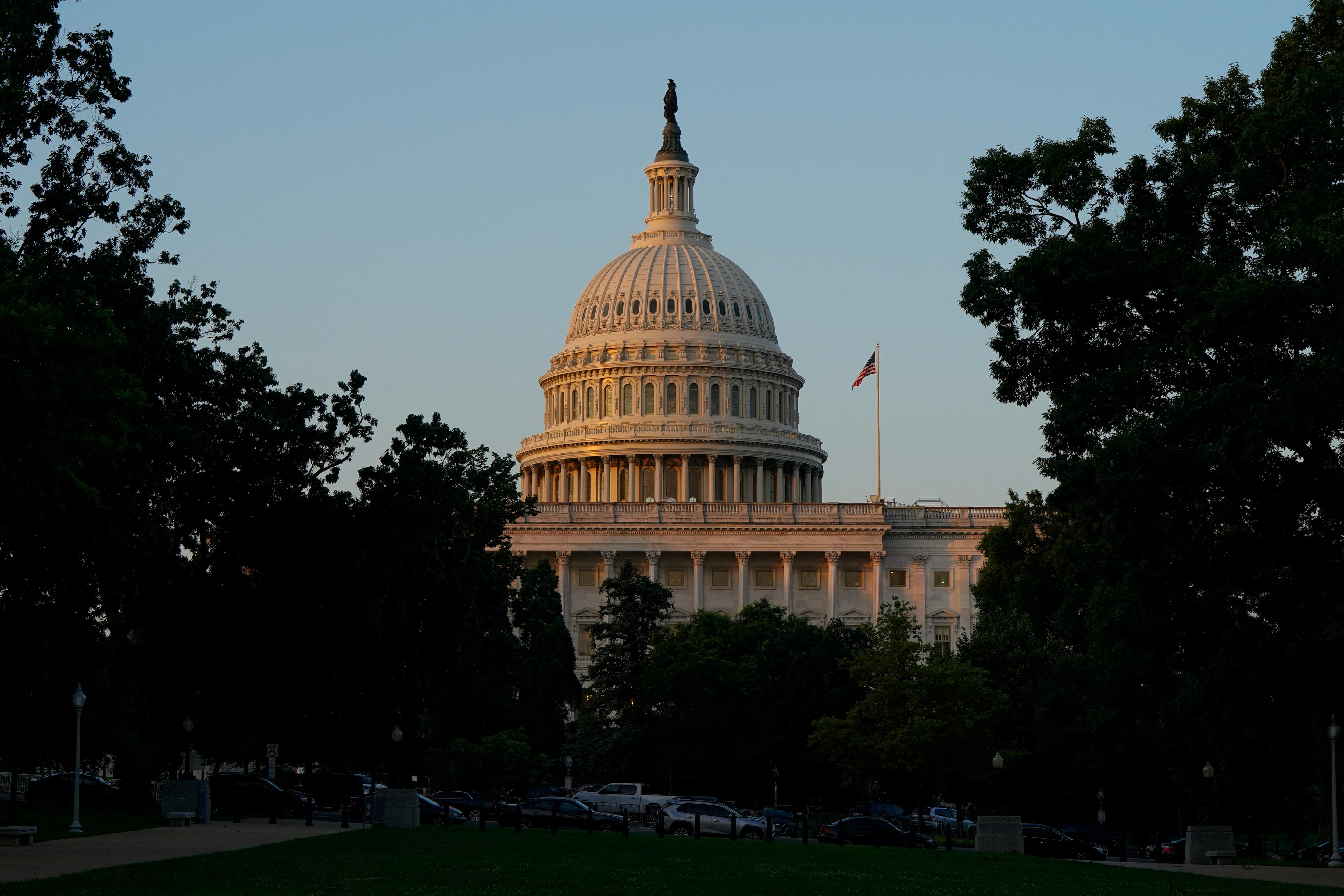 US Congress Votes to Halt Iran War: What's Next? (2026)