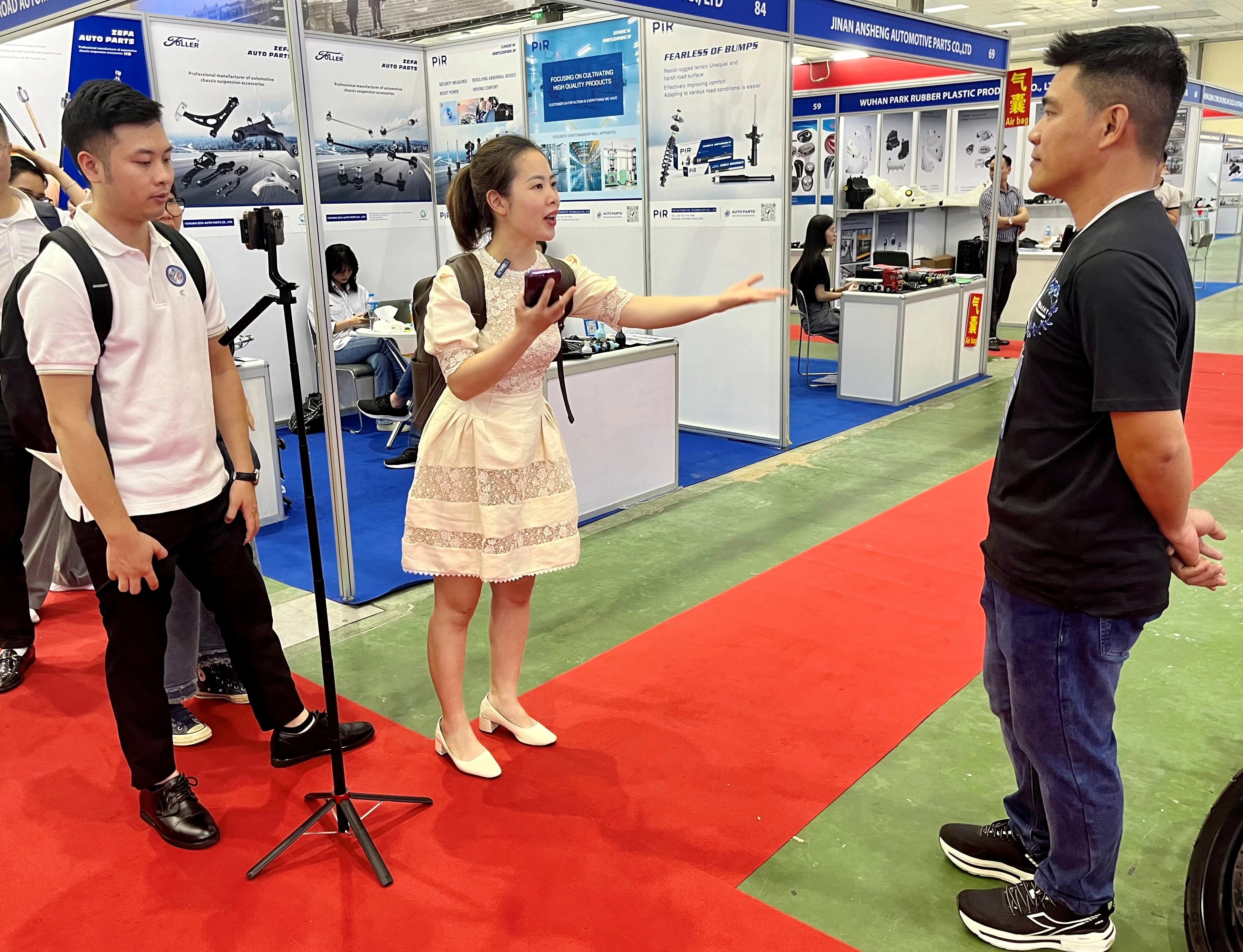 Vietnam Abc International Development - High Resolution Minimal Wallpapers for Desktop