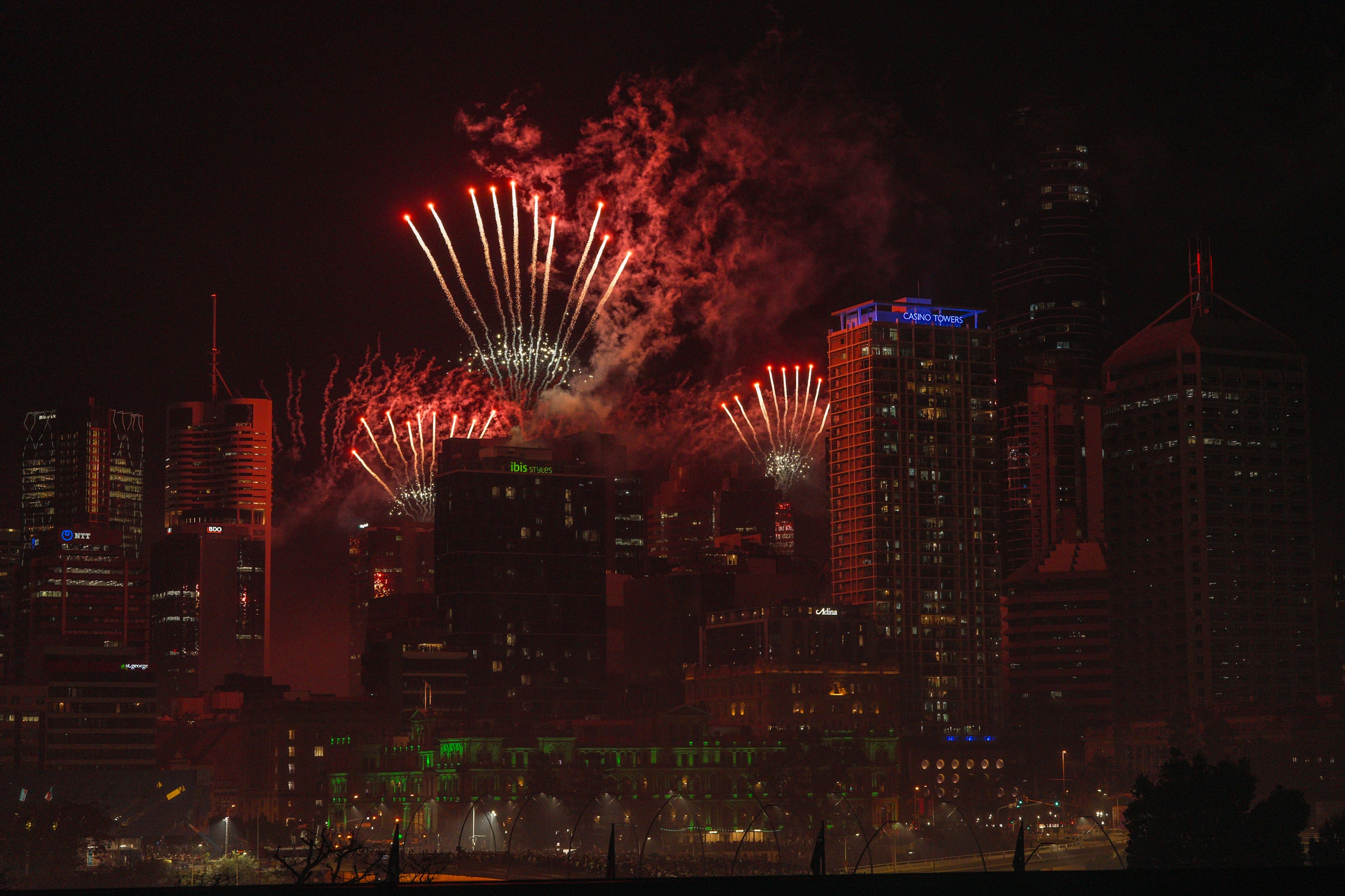 Riverfire 2026: Fireworks Start Time, Best Viewing Spots & Transport Guide (2026)