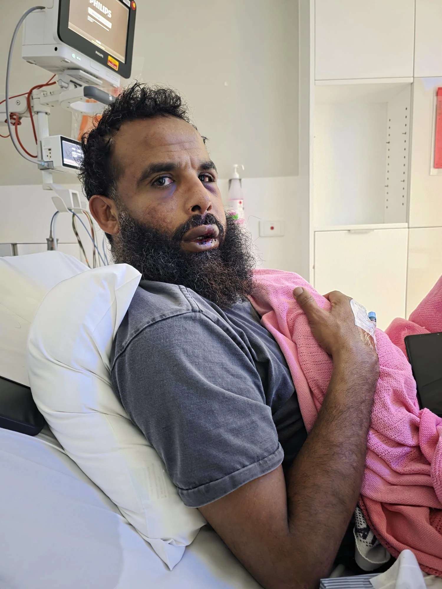 Muslim Man's Terrifying Encounter: Rising Hate Crimes in Australia (2026)