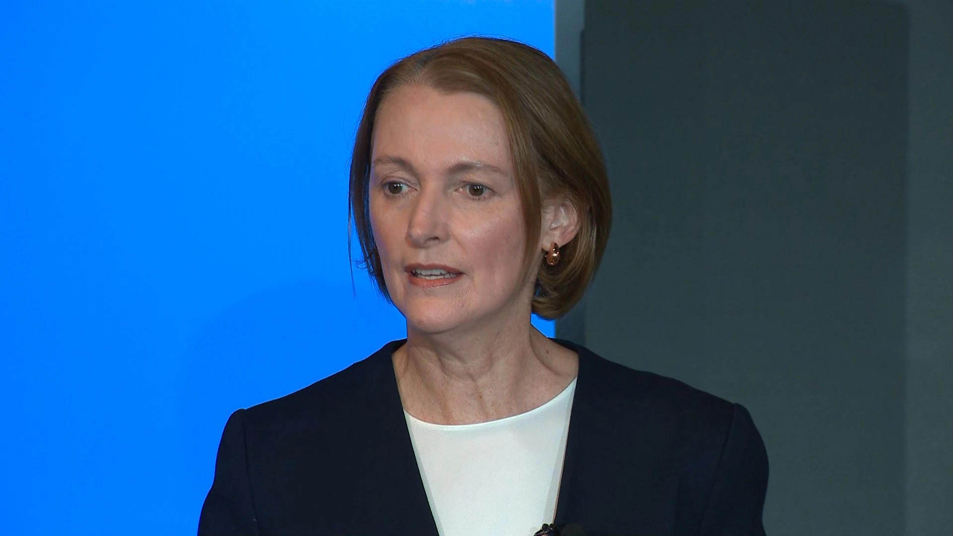 Telstra CEO Apologizes for National Outage, Promises Investigations (2026)