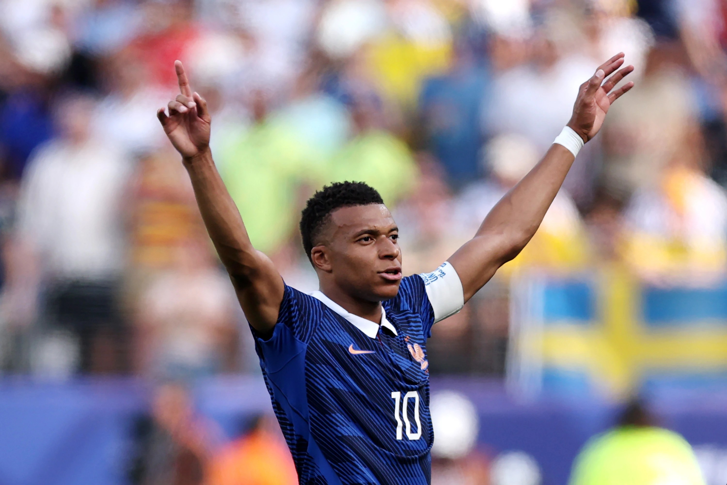 Former Spanish PM's Racist Remarks Spark Outrage: France's World Cup Team Under Fire (2026)