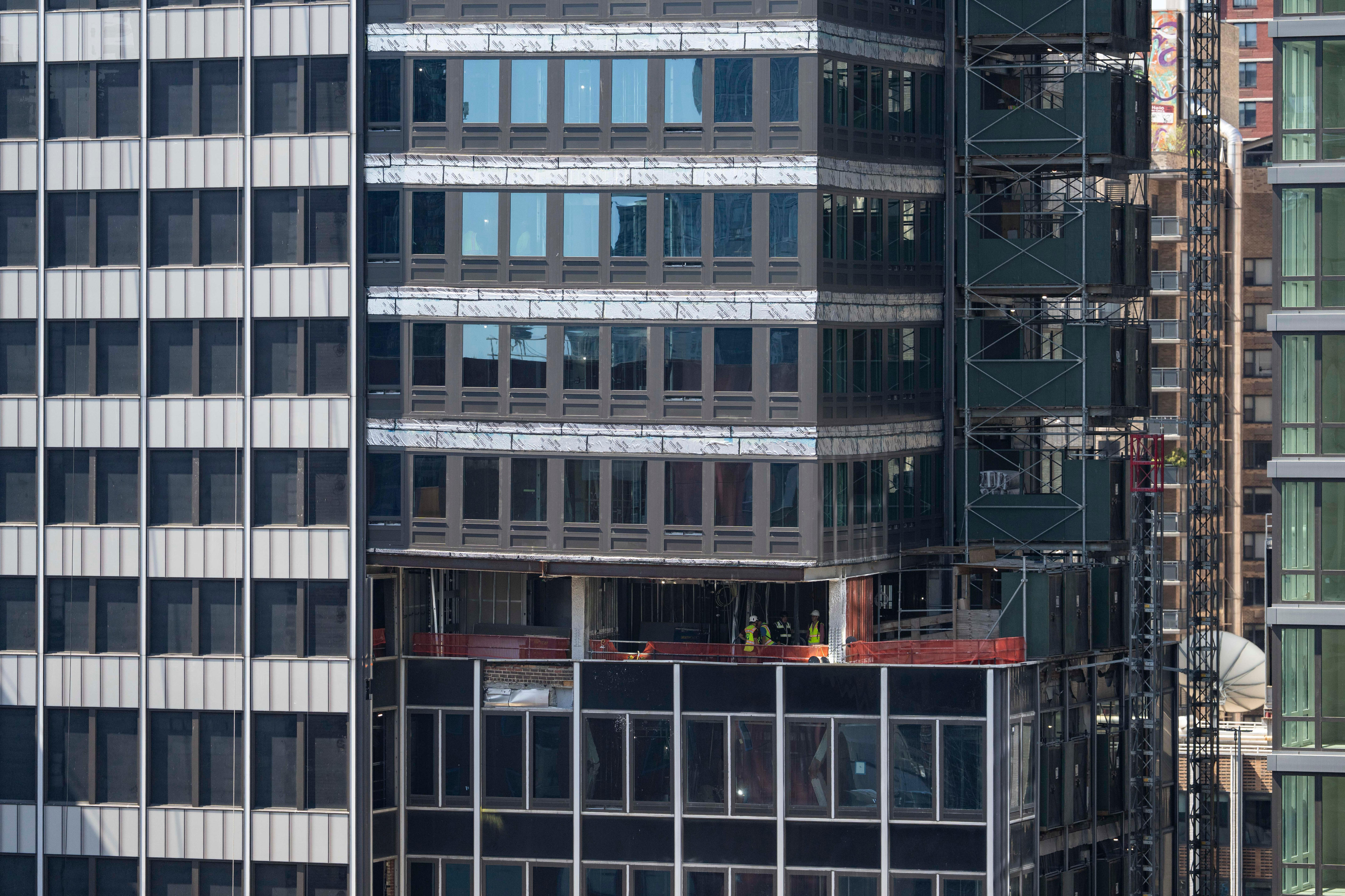 NYC High-Rise Crisis: Streets Reopen as Repairs Begin - What Went Wrong? (2026)