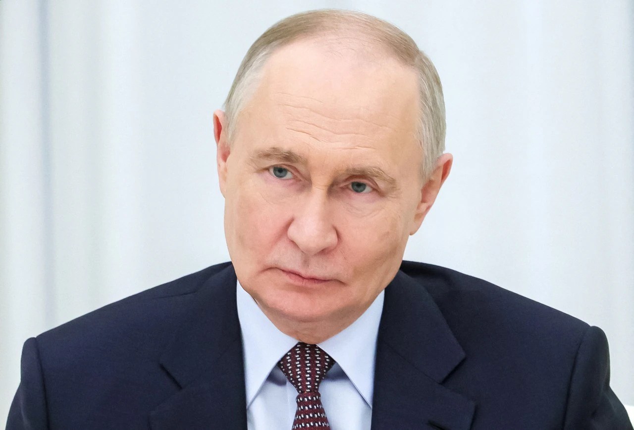 Putin's Parade: Tensions Rise as Australia Evacuates Embassy in Kyiv (2026)