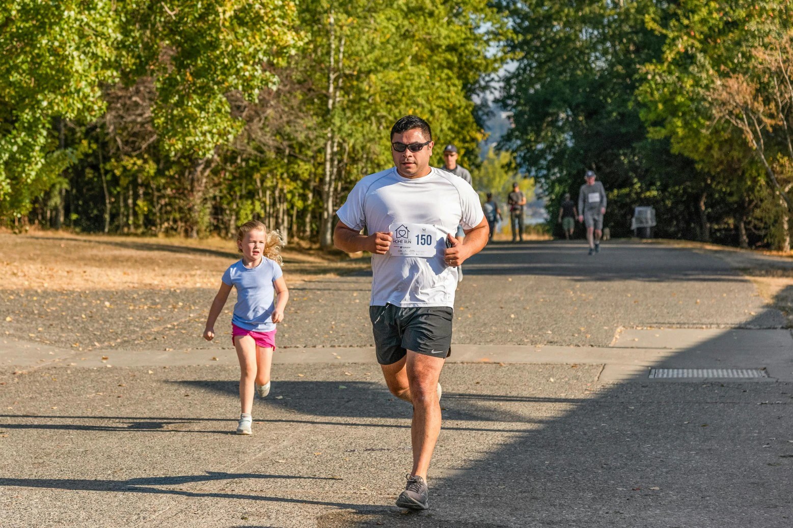 When Can Your Child Start Running With You? Expert Tips for Parents (2026)
