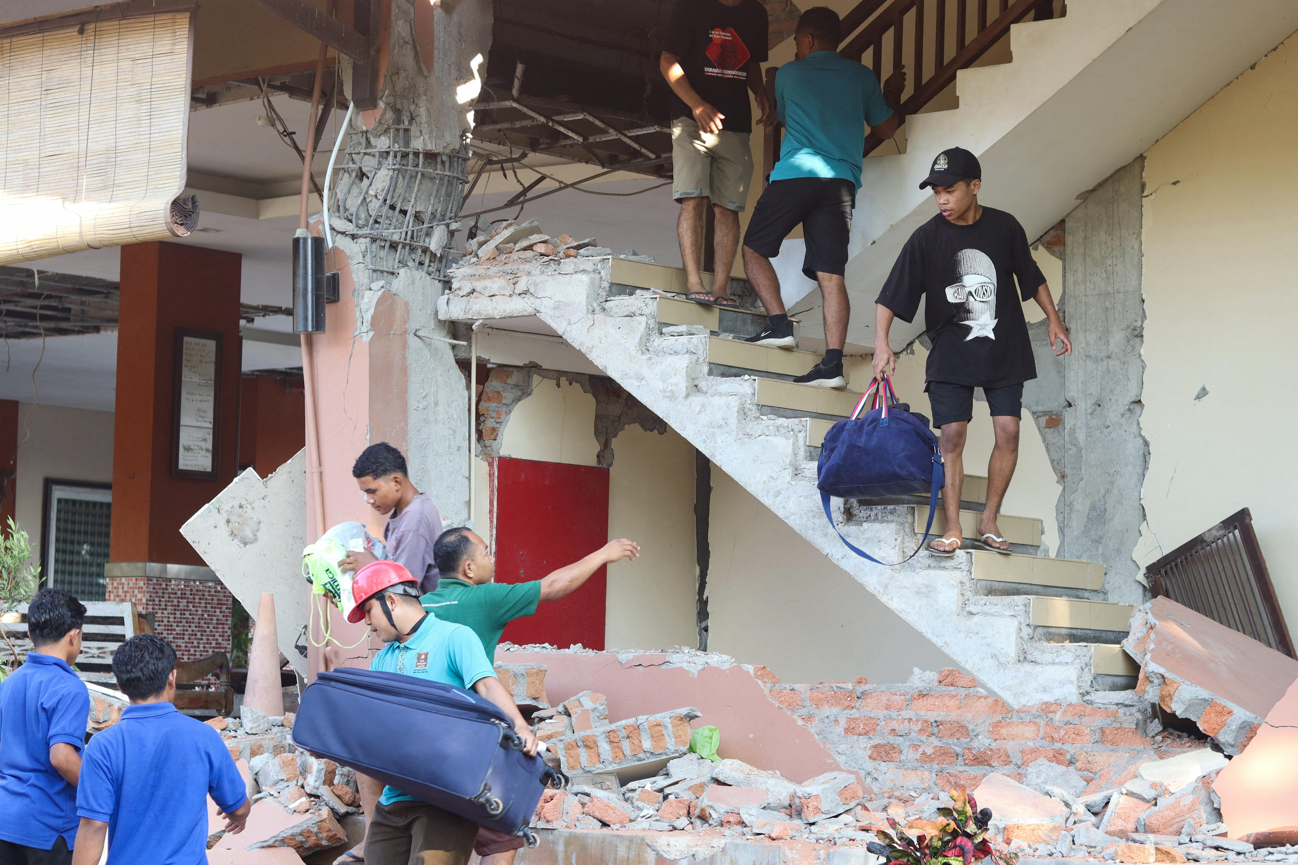 Indonesia Earthquake: 47 Killed, Rescuers Search for Survivors Amid Aftershocks (2026)