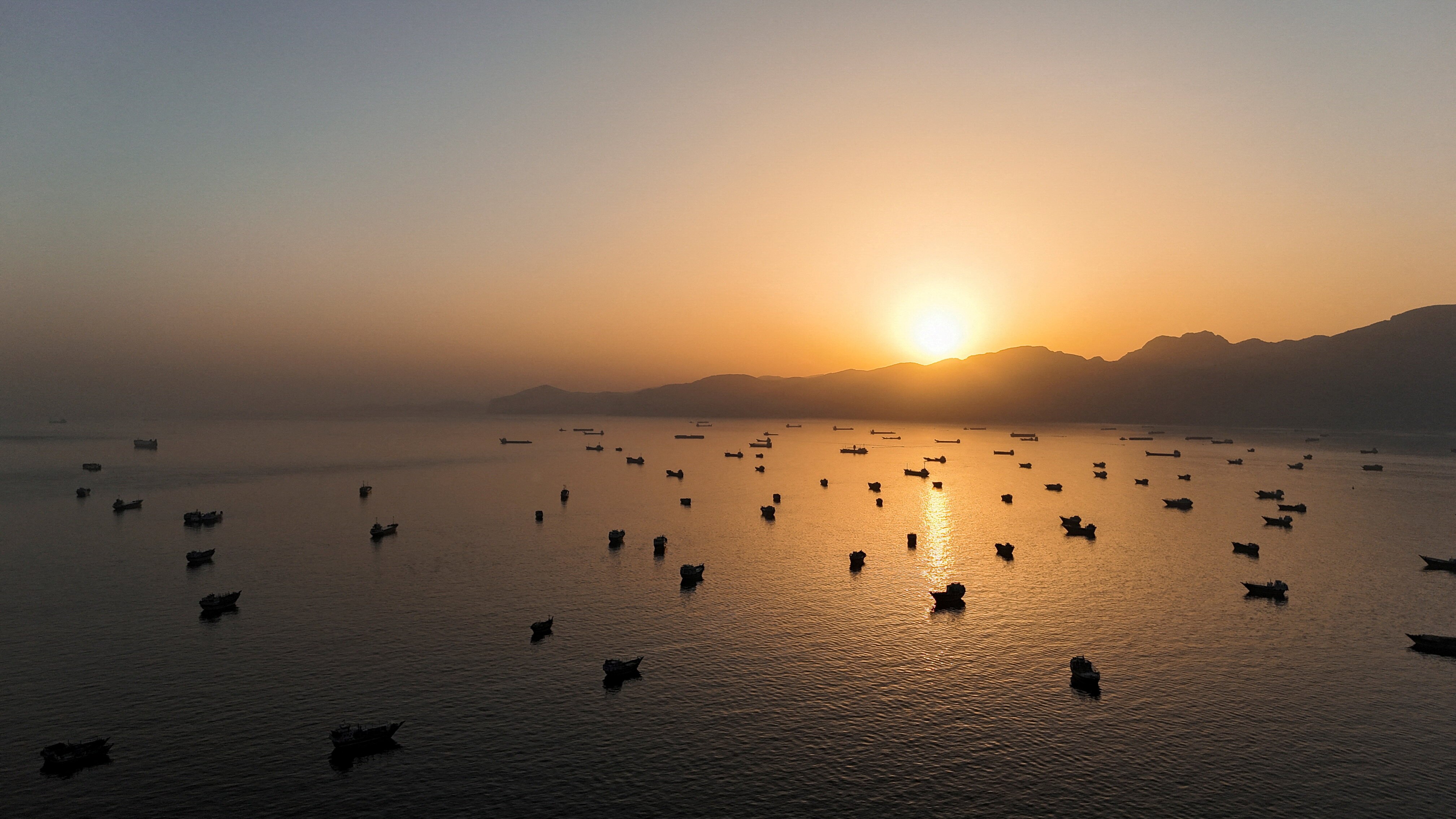 Strait of Hormuz: The Impact of Recent Attacks on Global Oil Trade (2026)