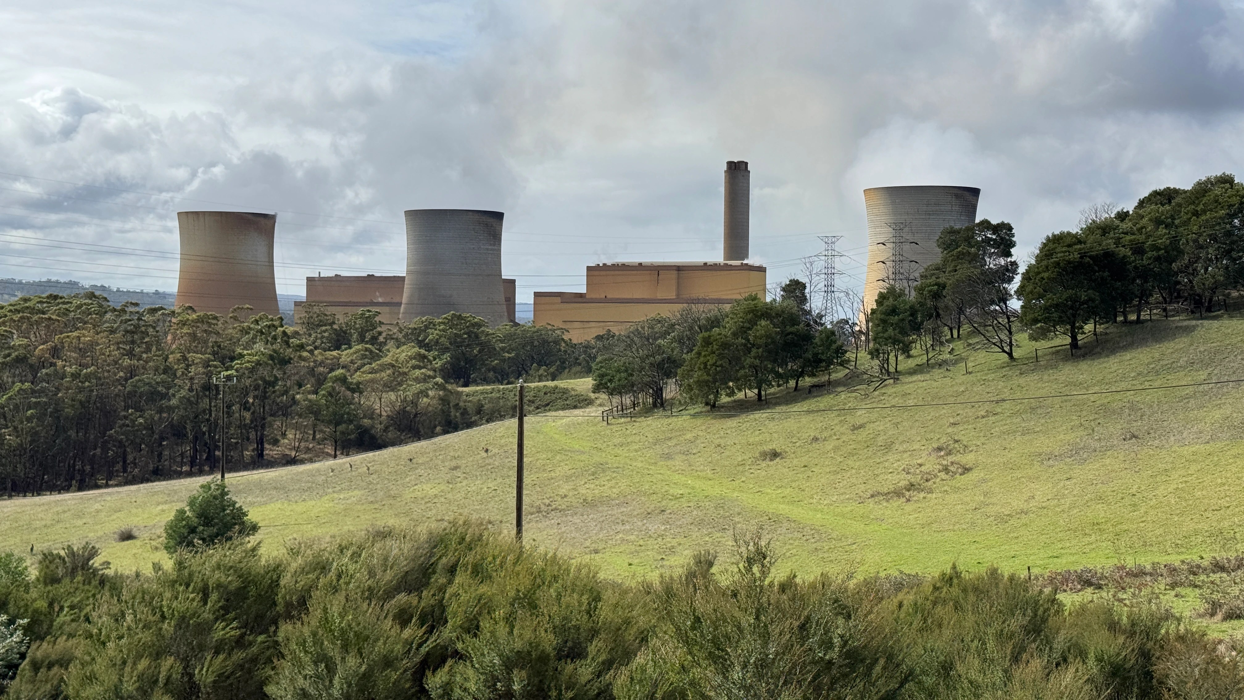 Victoria's Energy Future: Coal vs. Renewables - What's the Plan? (2026)