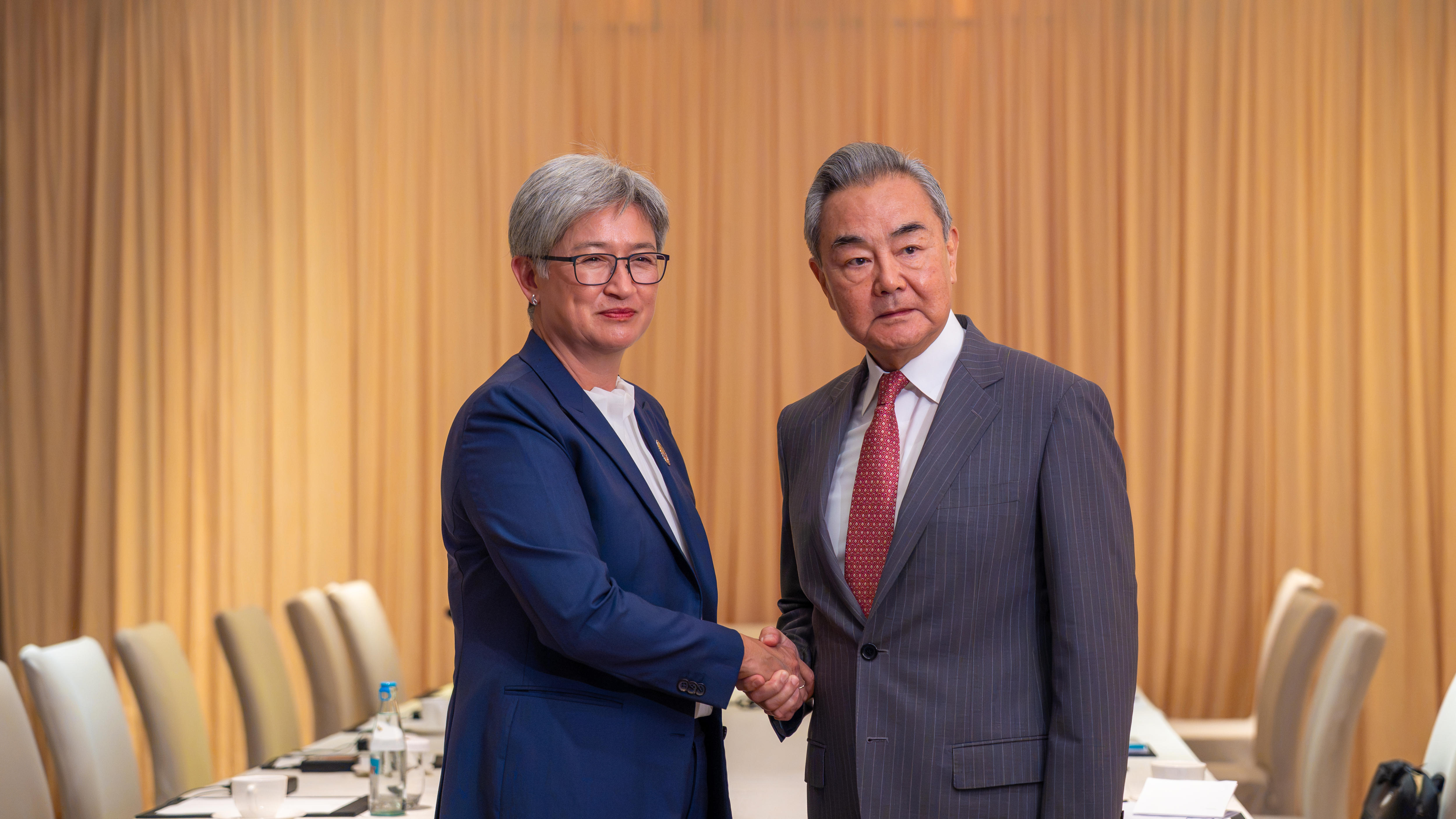China-Australia Tensions Over South China Sea: What's Happening? (2026)