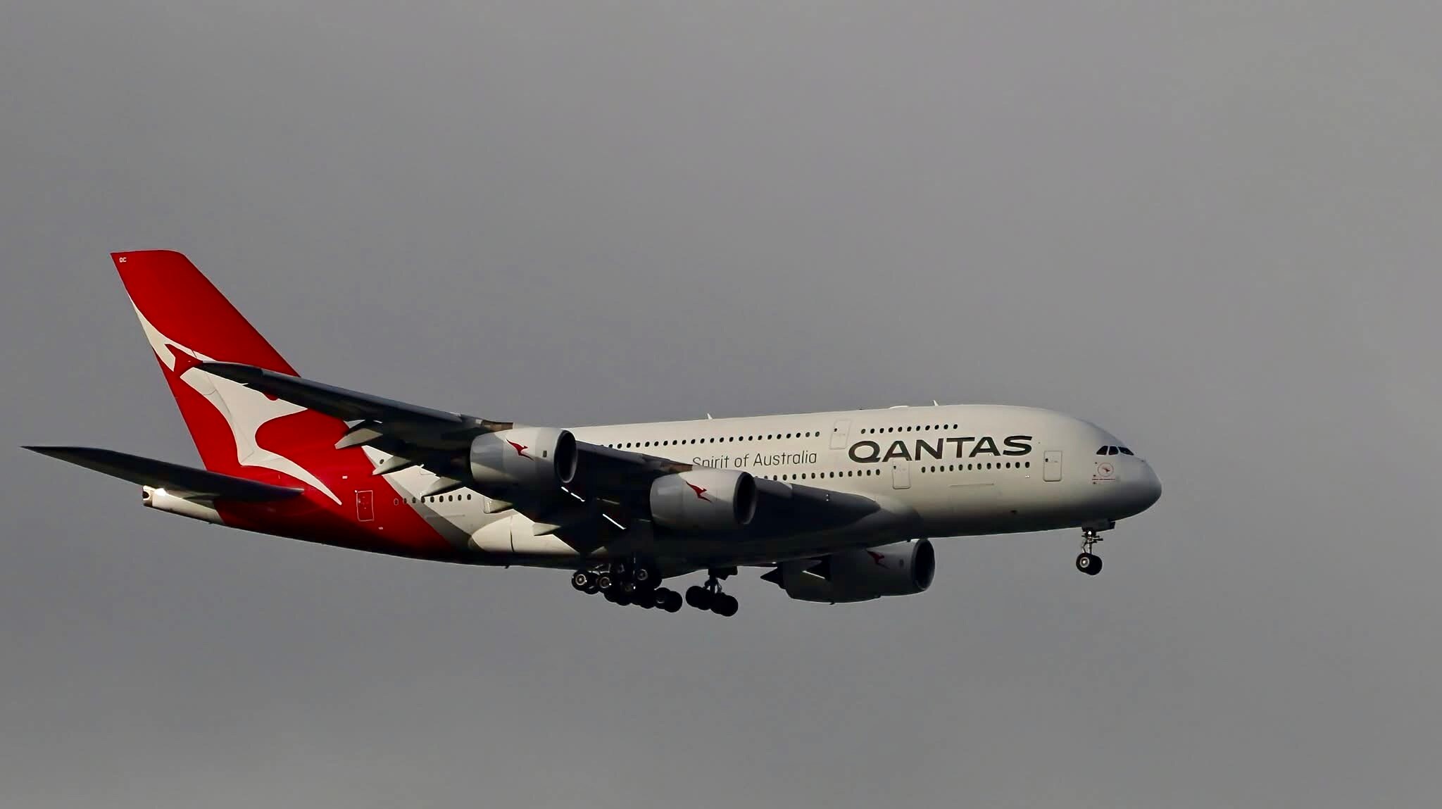 Qantas Passengers Demand Compensation After 50-Hour Stranded Nightmare in South Africa (2026)