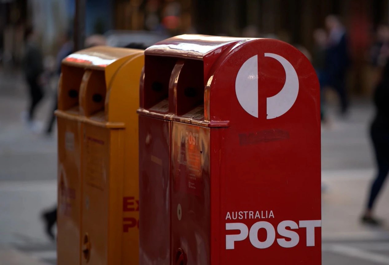 australia post van stolen in inner melbourne packages missing - abc news on buy lost packages australia