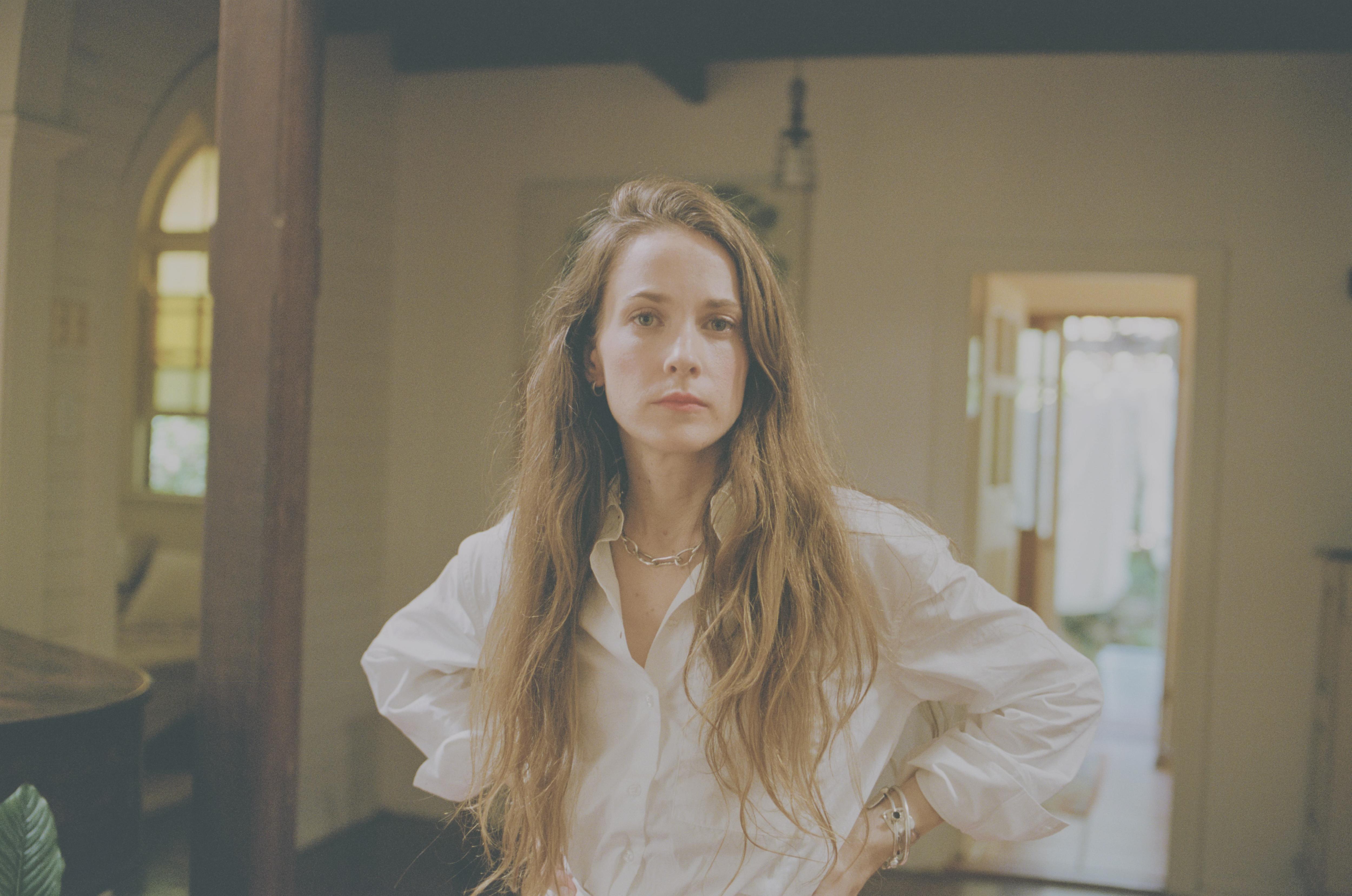 Emma Louise's 'Sunshine For Happiness': Songwriting as Salvation | Deep Dive into Her New Album (2026)