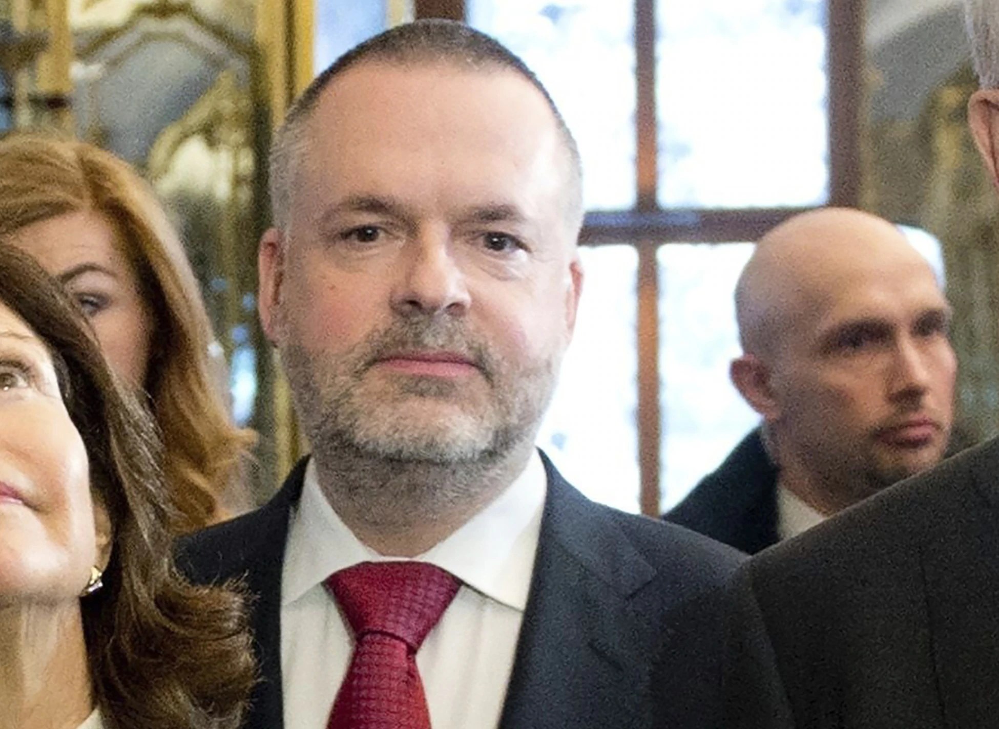 British Museum Director Quits Over Stolen Treasures Reuters - 8K Light Photos for Desktop