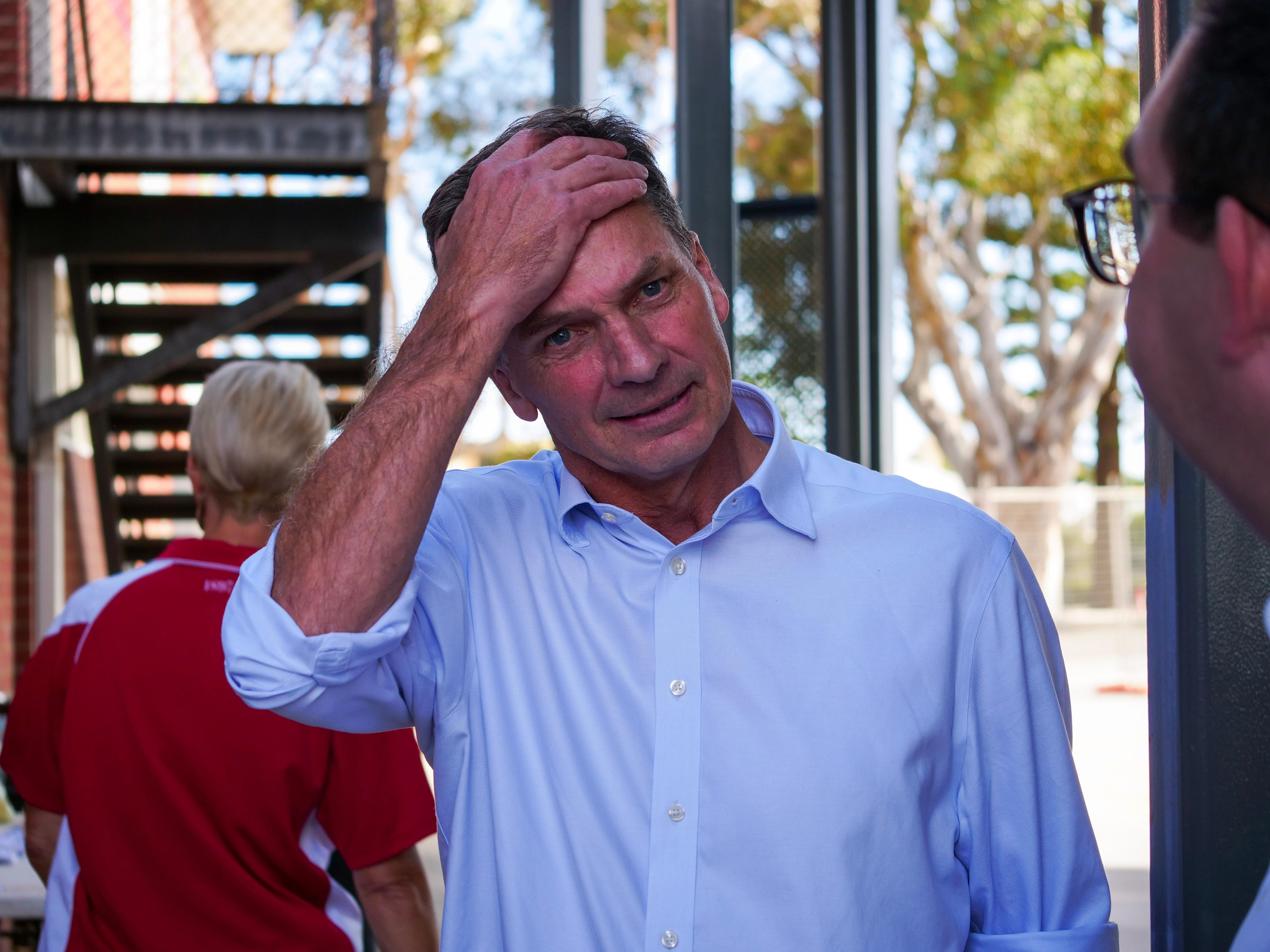 Charities Struggle To Survive Rising Costs Increasing Demand - Best Colorful Illustrations in 4K