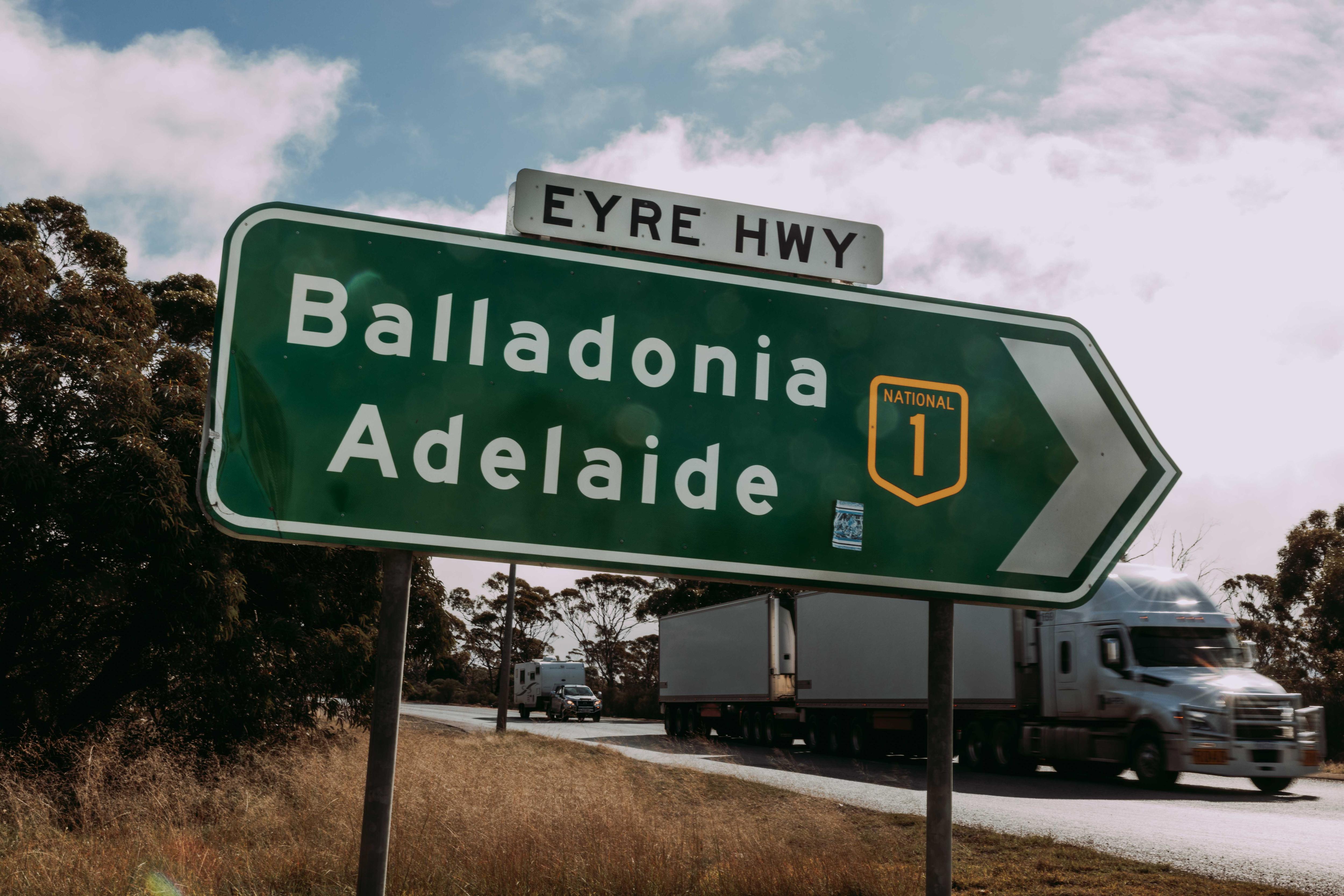 WA Calls for Tougher Truck Licensing: Will SA’s Rules Fix the Road? (2026)