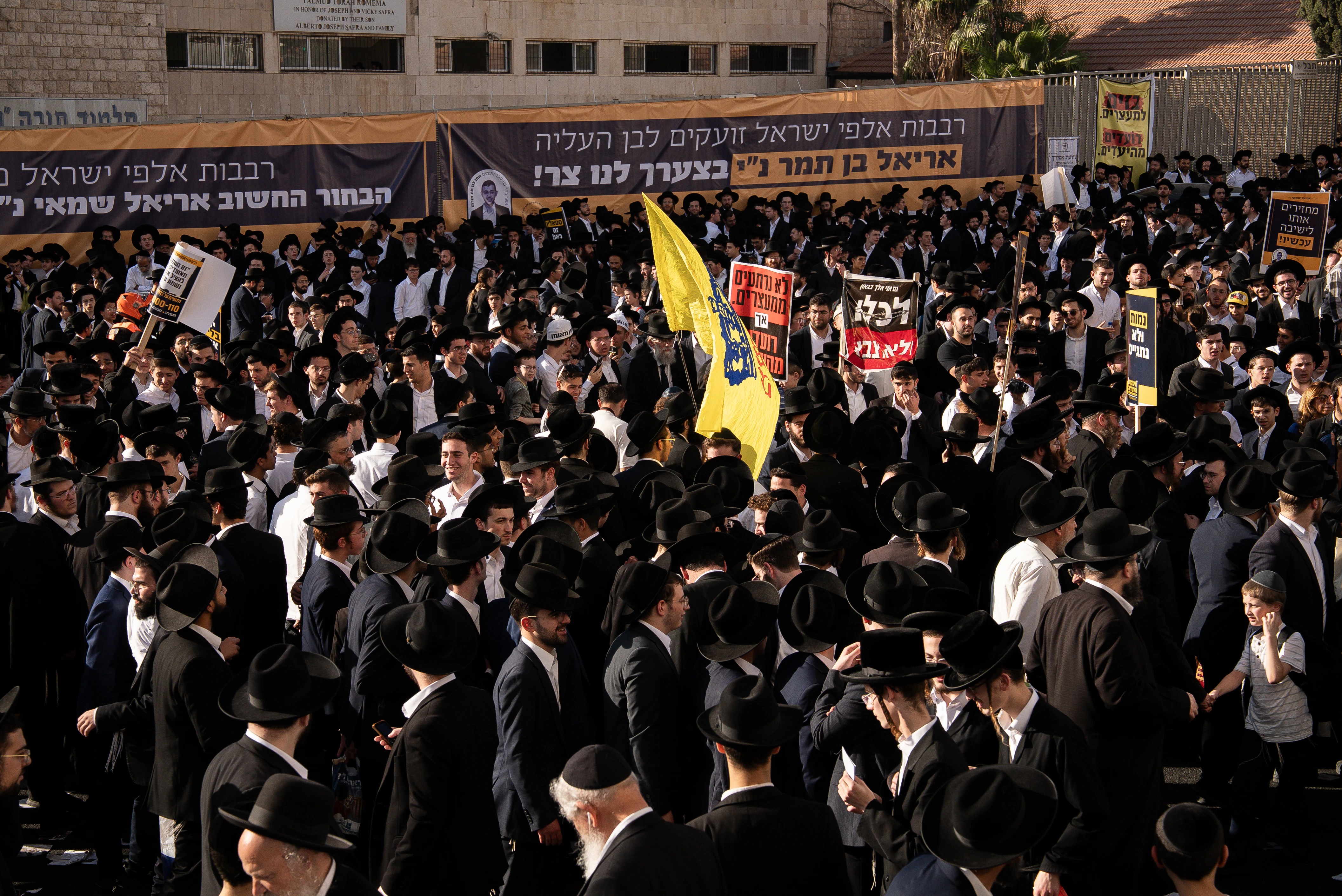 Hundreds Of Thousands Of Ultra Orthodox Israelis Protest Against - Nature Images - Stunning Full HD Collection