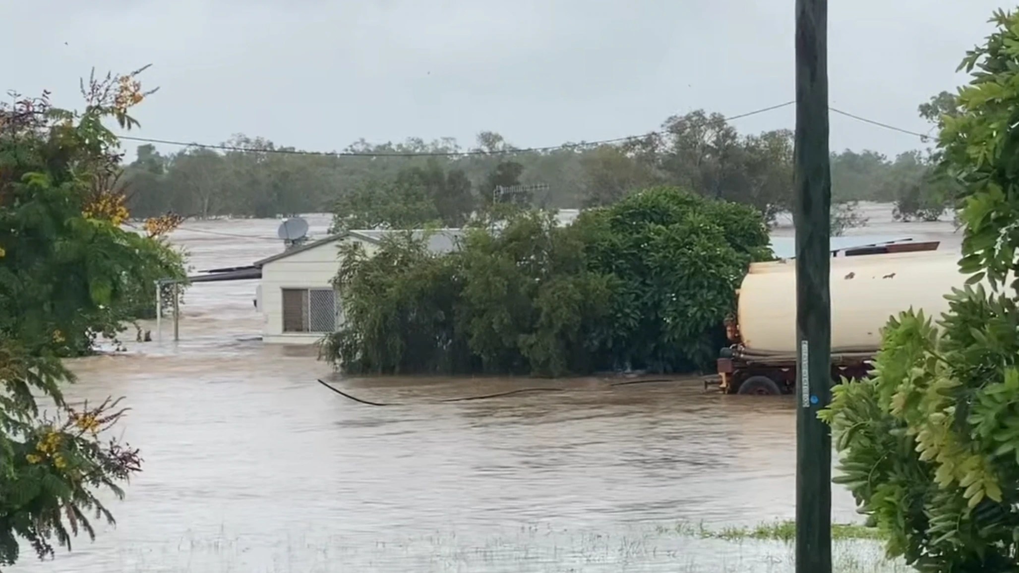Flash Flood Emergency: Evacuation in Einasleigh, Far North Queensland (2026)