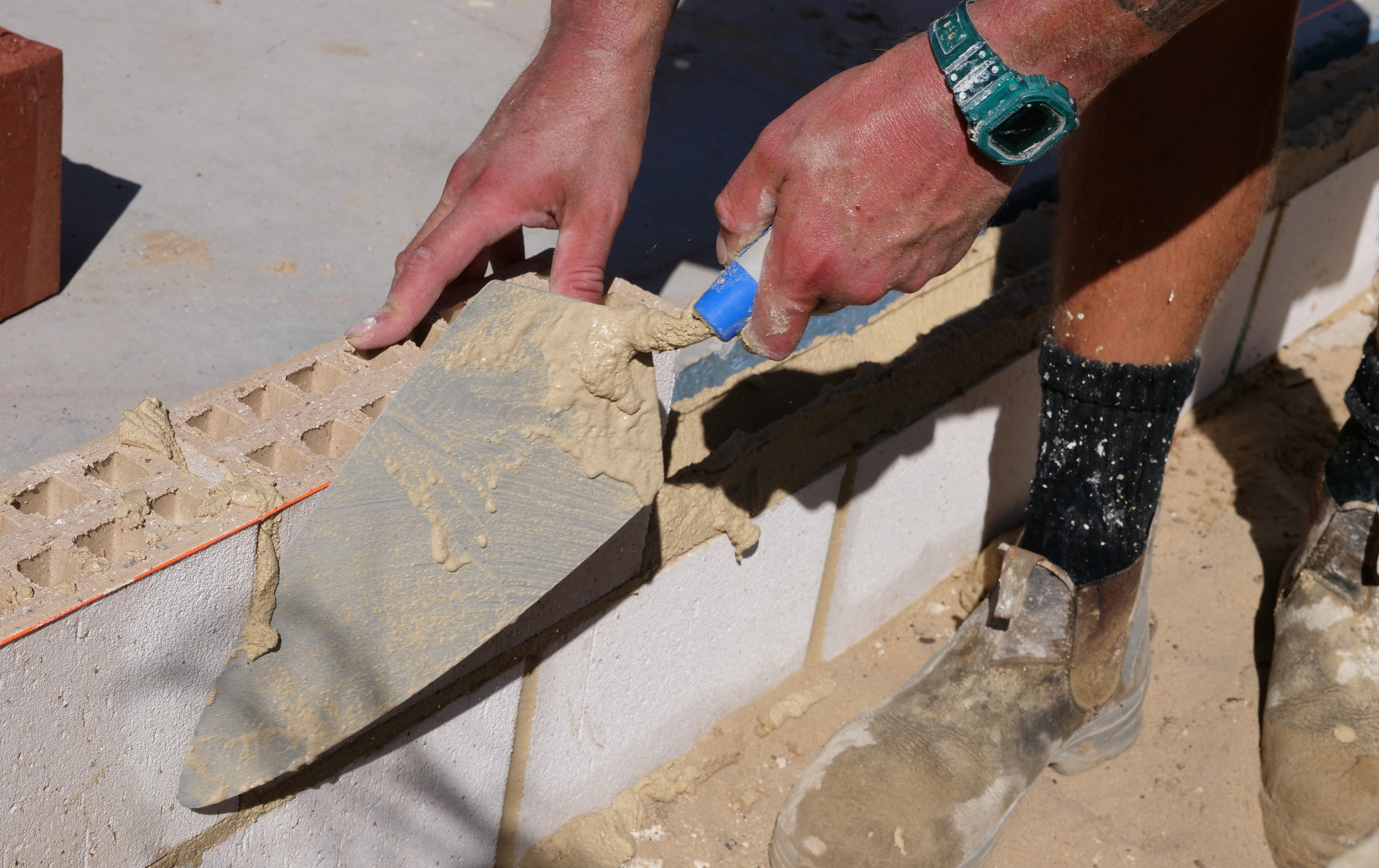 Canberra's Bricklayer Shortage: Why Apprenticeships Are Failing During Construction Boom (2026)