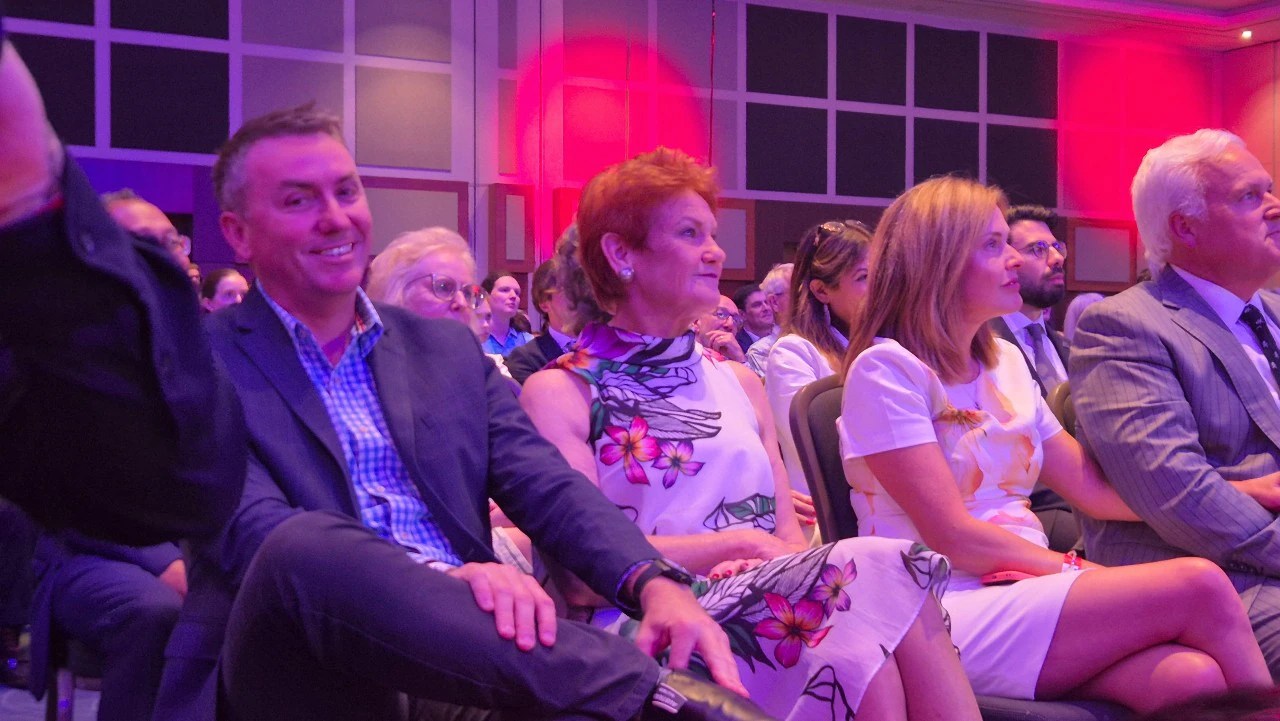 Pauline Hanson's Controversial Italy Trip: Who Paid? Political Drama & Luxury Unveiled (2026)