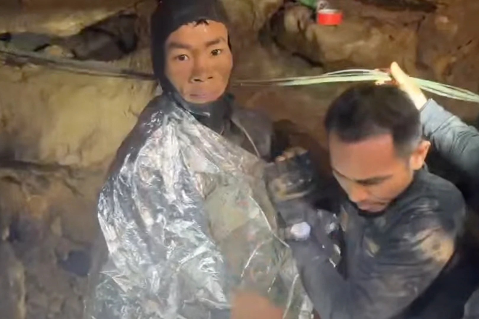 Laos Cave Rescue: First Survivor Evacuated After Week-Long Flood Trap | Dramatic Footage & Updates (2026)