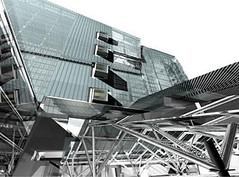 Federal Building by Thom Mayne and Morphosis