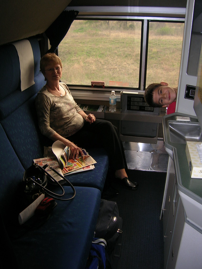 19+ Great Coast Starlight Bedroom : All Aboard â High Country News / I took the coast starlight for my second time the day after christmas from los angeles to portland, a 30 hour journey.