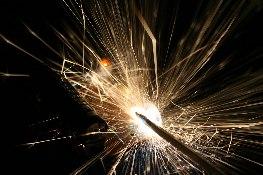 Capacitor Explosion Discharge A 120uf 330v Capacitor Fro