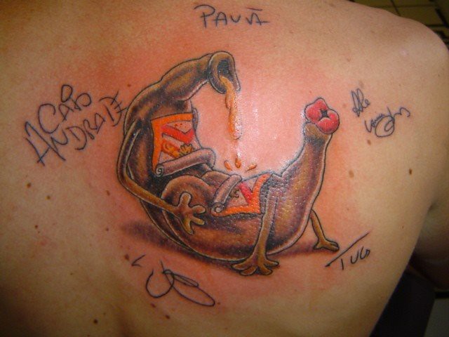 Capa do cd banda tatuagem Capa Do Novo Disco Do Ghost Tem Referencias Ao Sepultura Compare