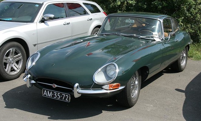 Jaguar E-Type 3-8 British Racing green - 1