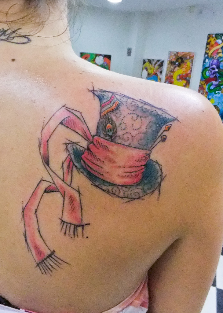 Chapeleiro da alice tatuagem Harry Tattoo Tao Perdida Como Alice E Louco Como Facebook