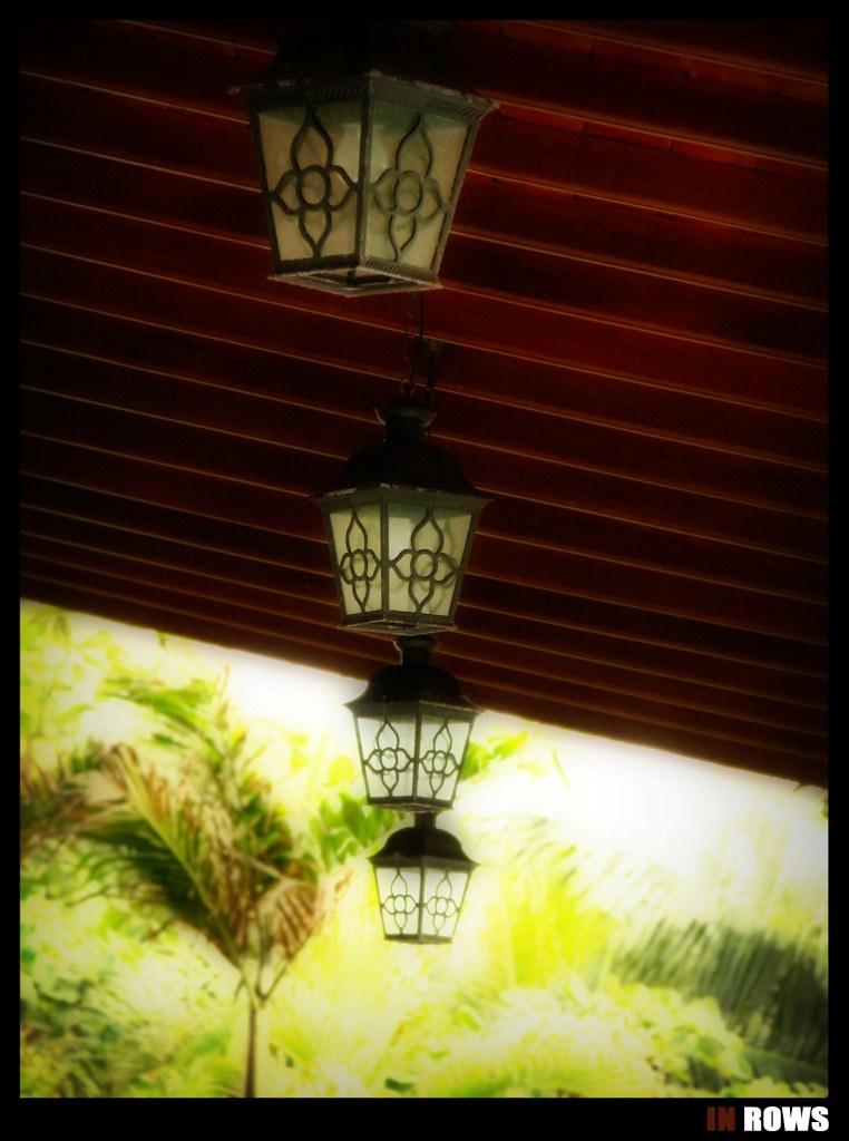 Проживание в разрешенных отелях из списка level 2. In A Row White Haven Hotel Wadduwa Probably Got The Flickr