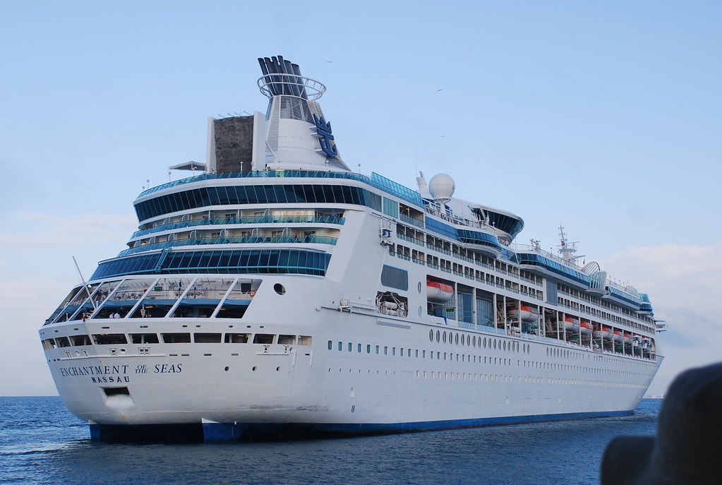 Enchantment Of The Seas Royal Caribbean S Enchantment Of T