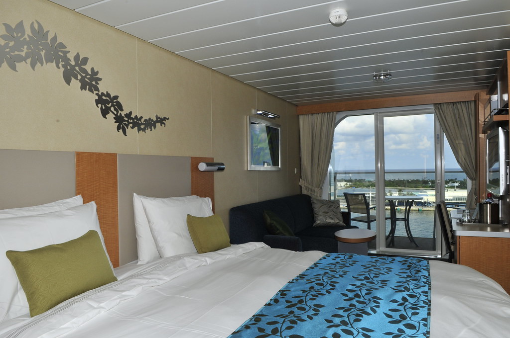 Guest Room Of Oasis Of The Seas A Comfortable Guest Room W