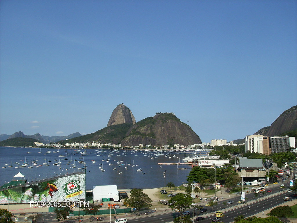 Date, 2 june 2013, 13:30:48. BOTAFOGO | Vista do Shopping Botafogo Praia Shopping | Douglas Assis
