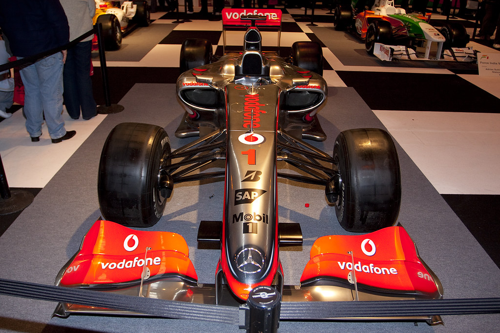 Race Cars F1 2009 Mclaren Mp4 24 Lewis Hamilton 1